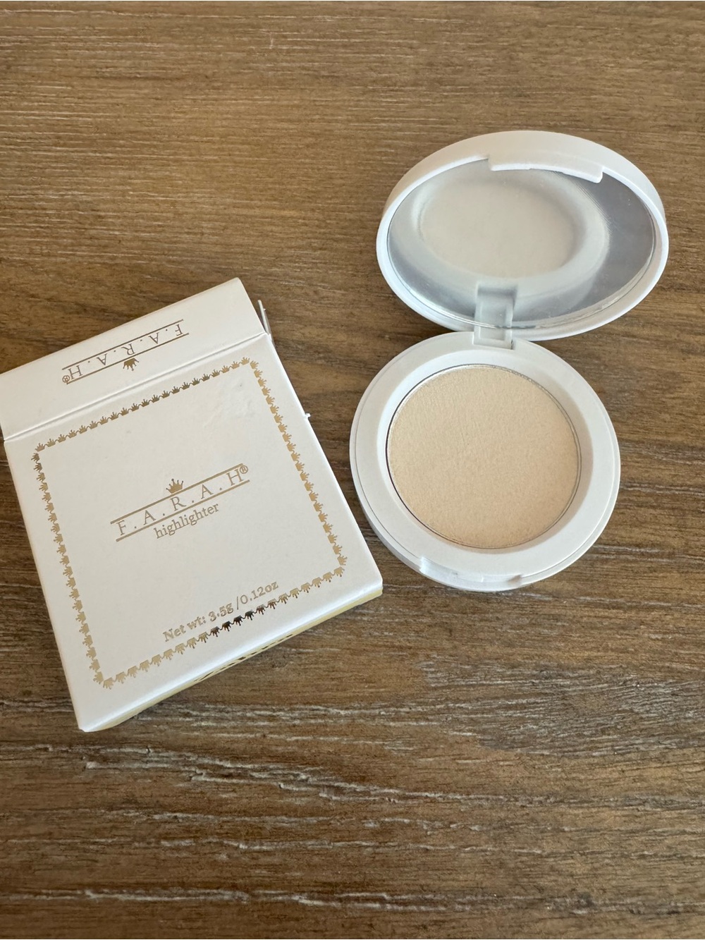 Farah Cream Highlighter - Soft Champagne Beige
